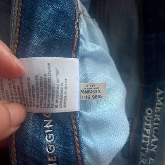 American Eagle AEO Denim Cafe Super Super Stretch Distressed Cropped Jegging, 8 - Picture 12 of 14